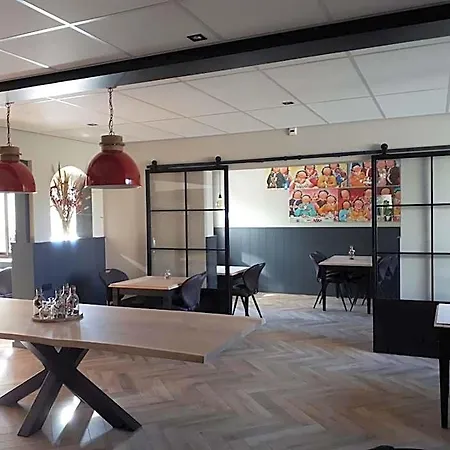 De Dennen 3*